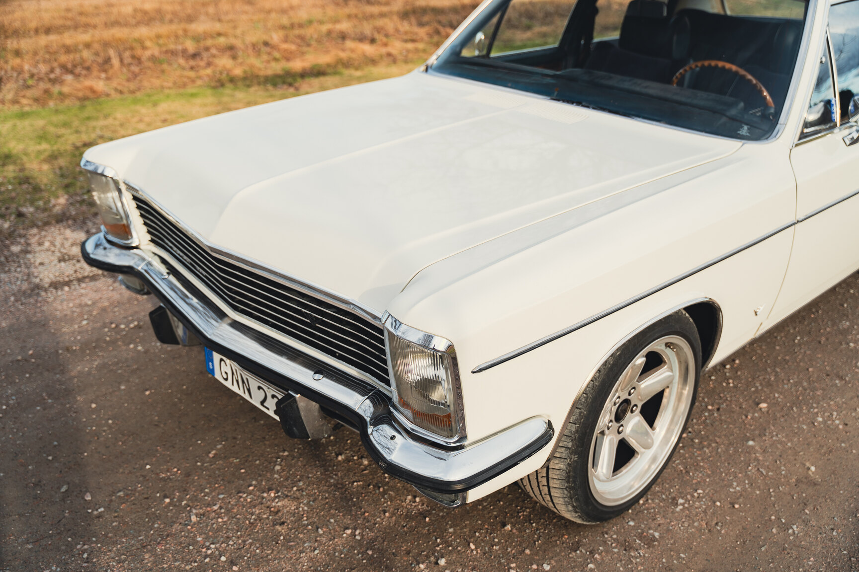 Exterior image of 1973 Opel Diplomat V8