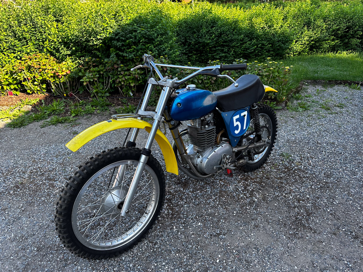 Aussenfoto 1975 BSA Cheney 500 (2)