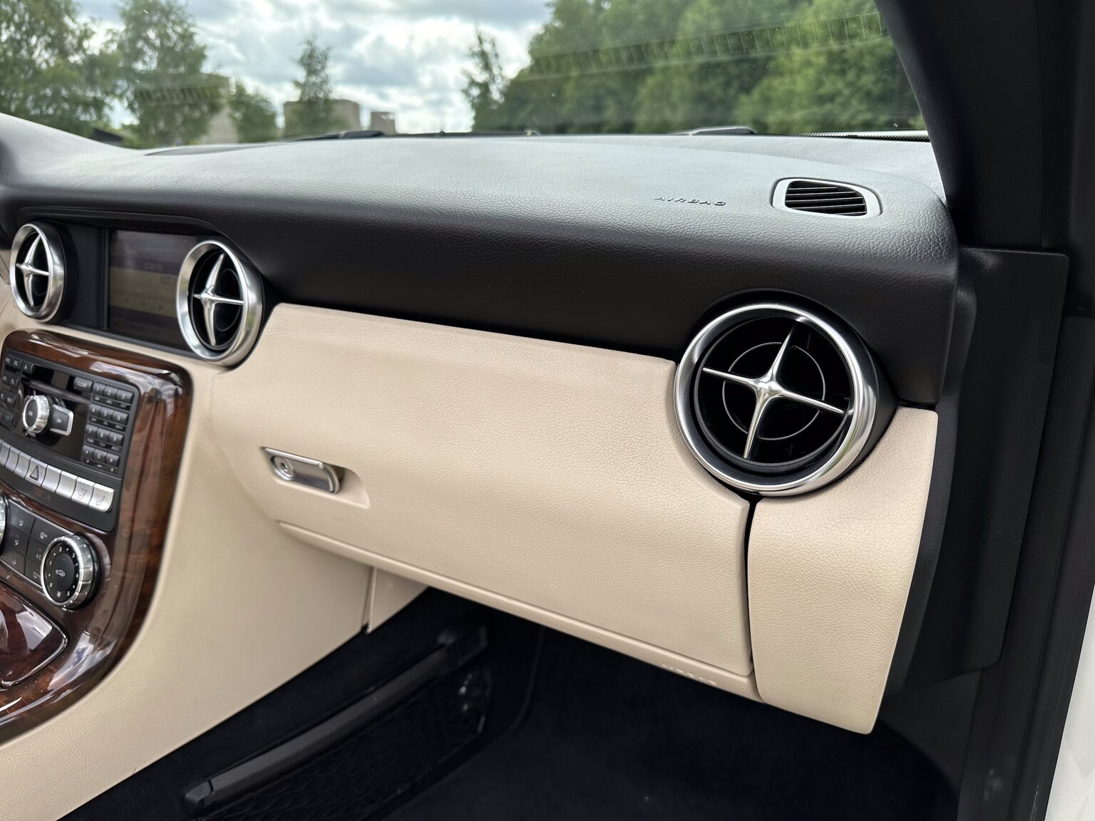 Interior image of 2012 Mercedes-Benz SLK 350