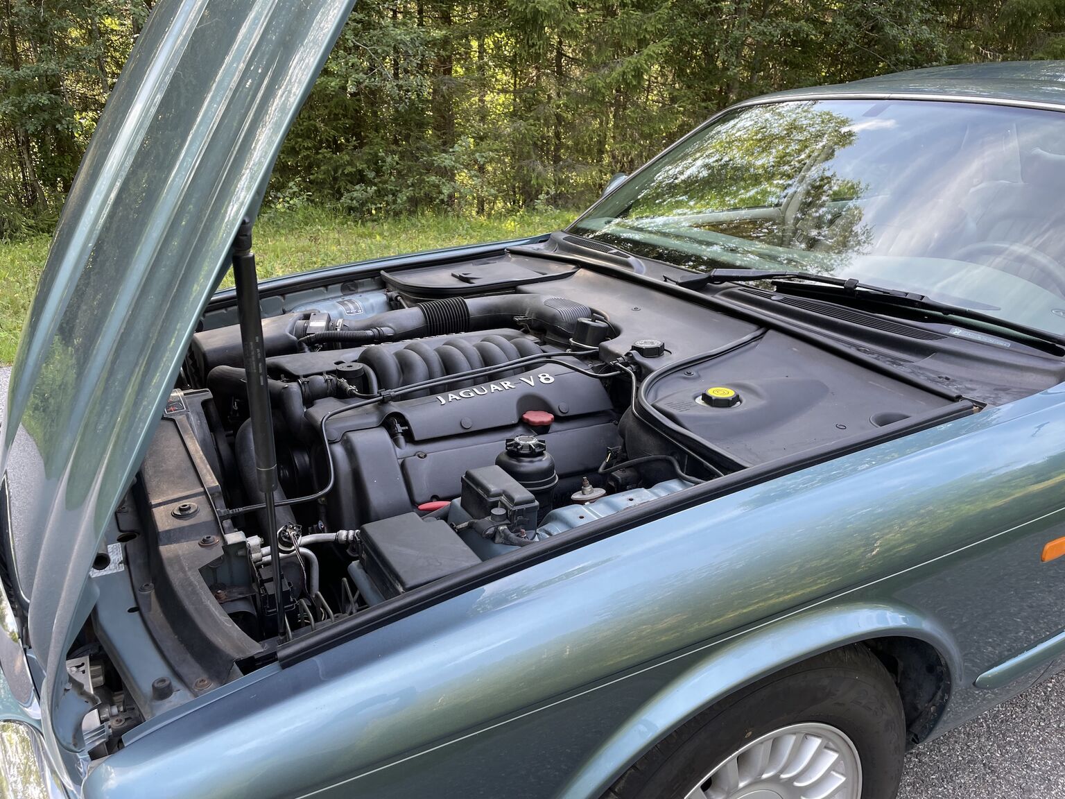 Image of 1998 Jaguar XJ8 Sovereign mechanics (13)