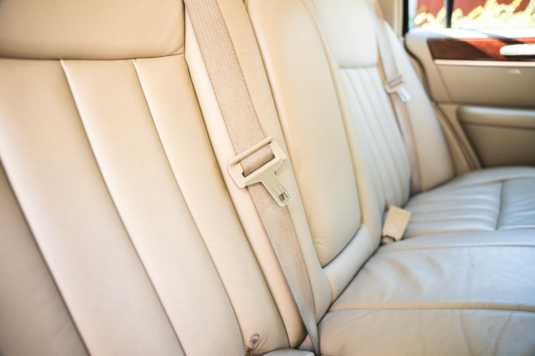 Innenraumfoto von 2003 Lincoln Town Car