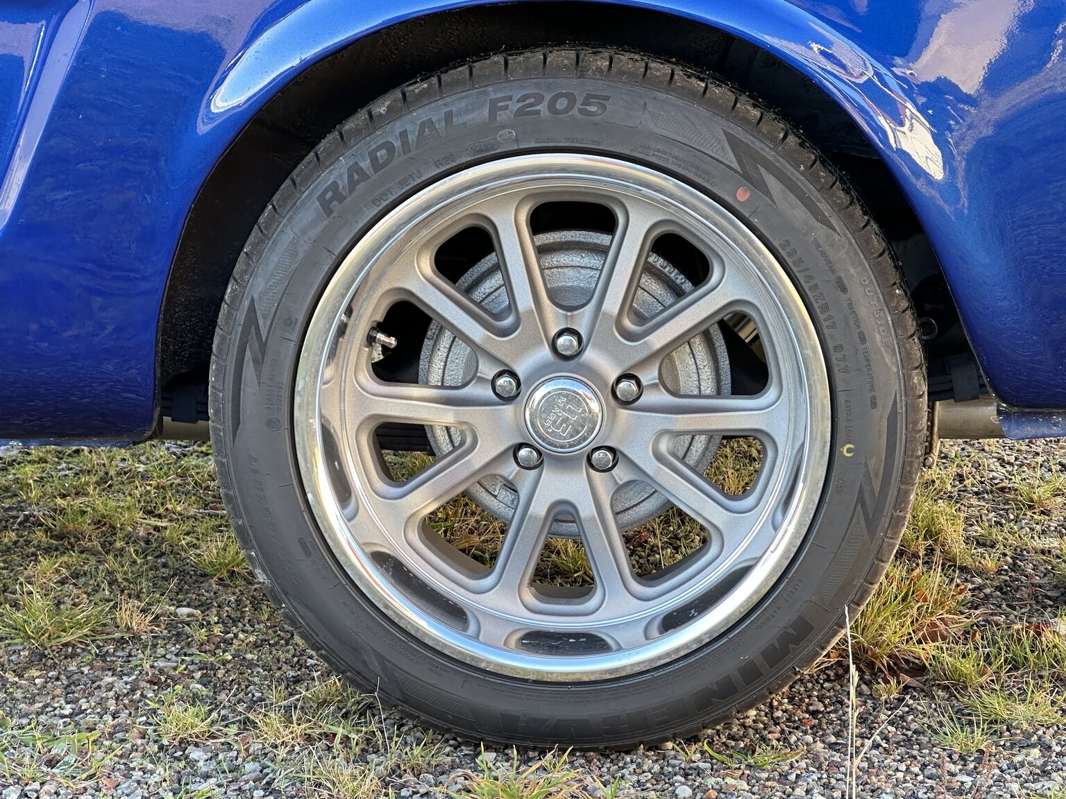 Exterior image of 1965 Ford Mustang Fastback 351W (9)