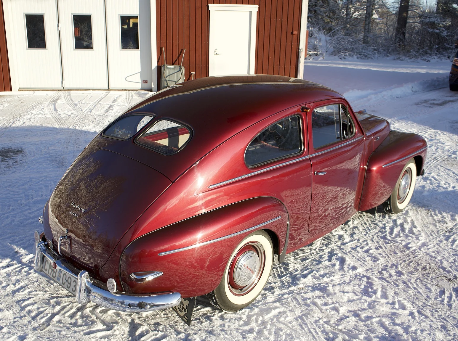 Exteriörbild på 1953 Volvo PV444 DS (16)