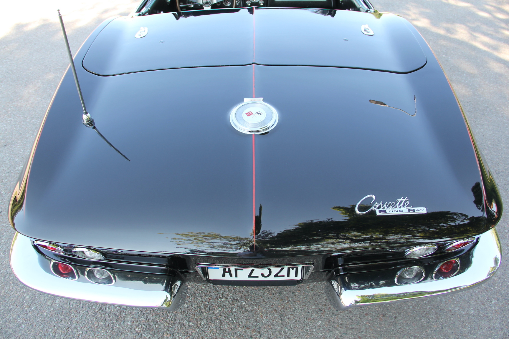 Exteriörbild på 1964 Corvette C2 Stingray Cabriolet (38)