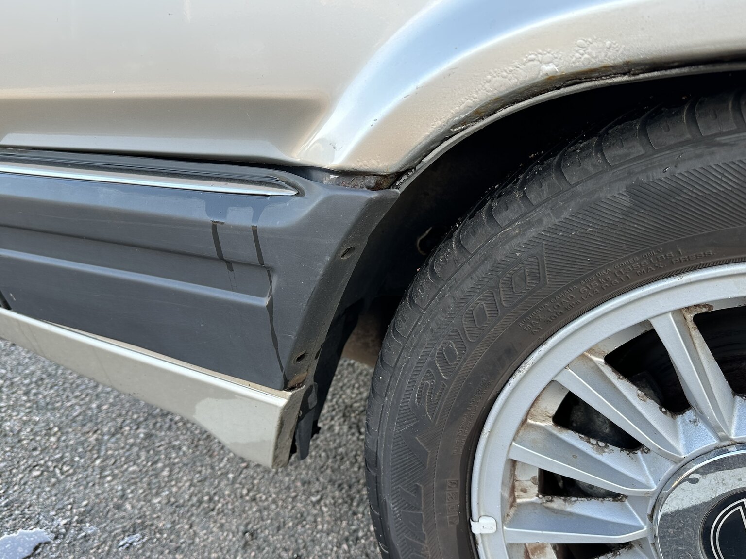 Aussenfoto 1987 Volvo 780 Bertone