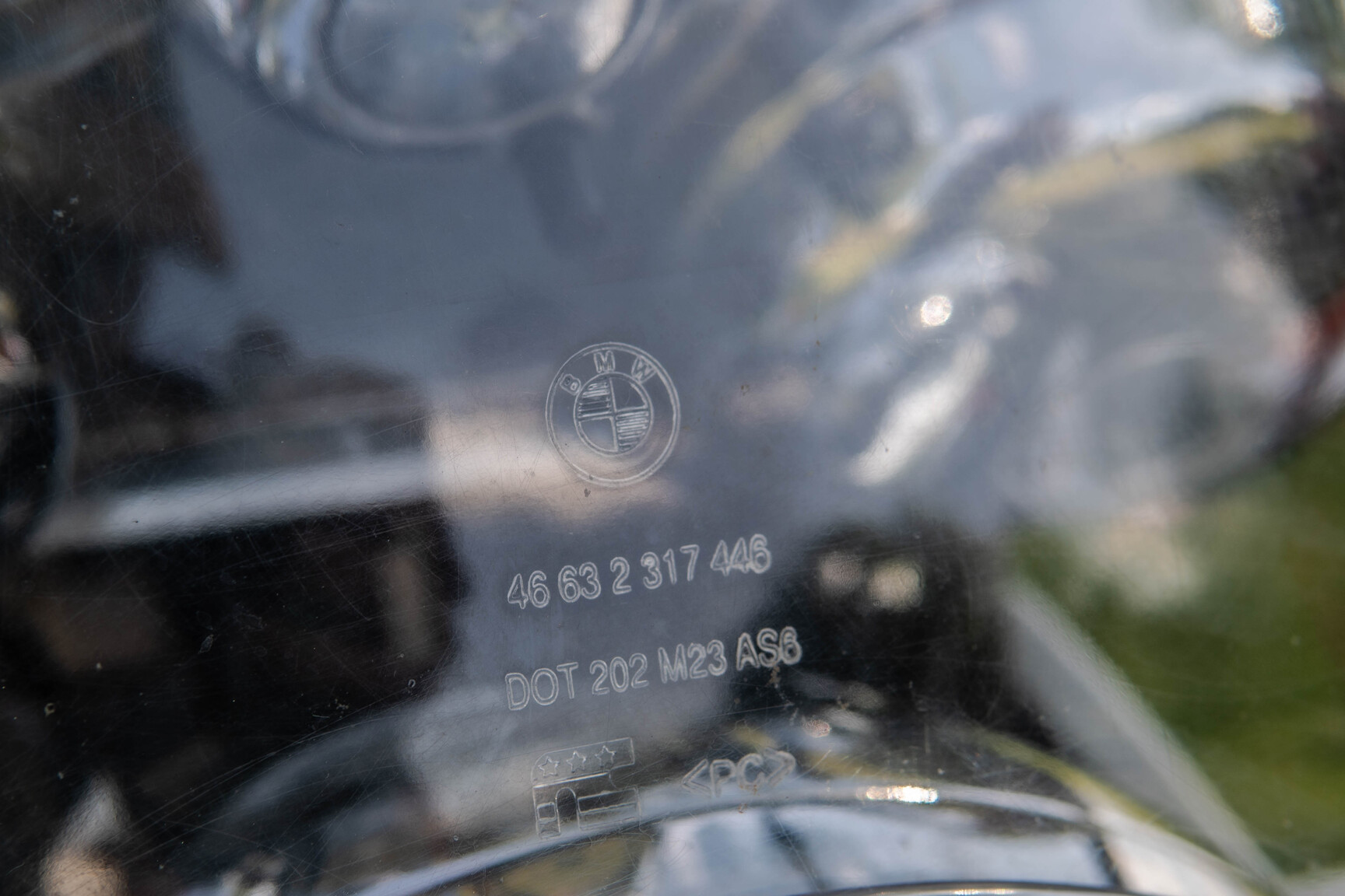 Exterior image of 1998 BMW R1100R (42)