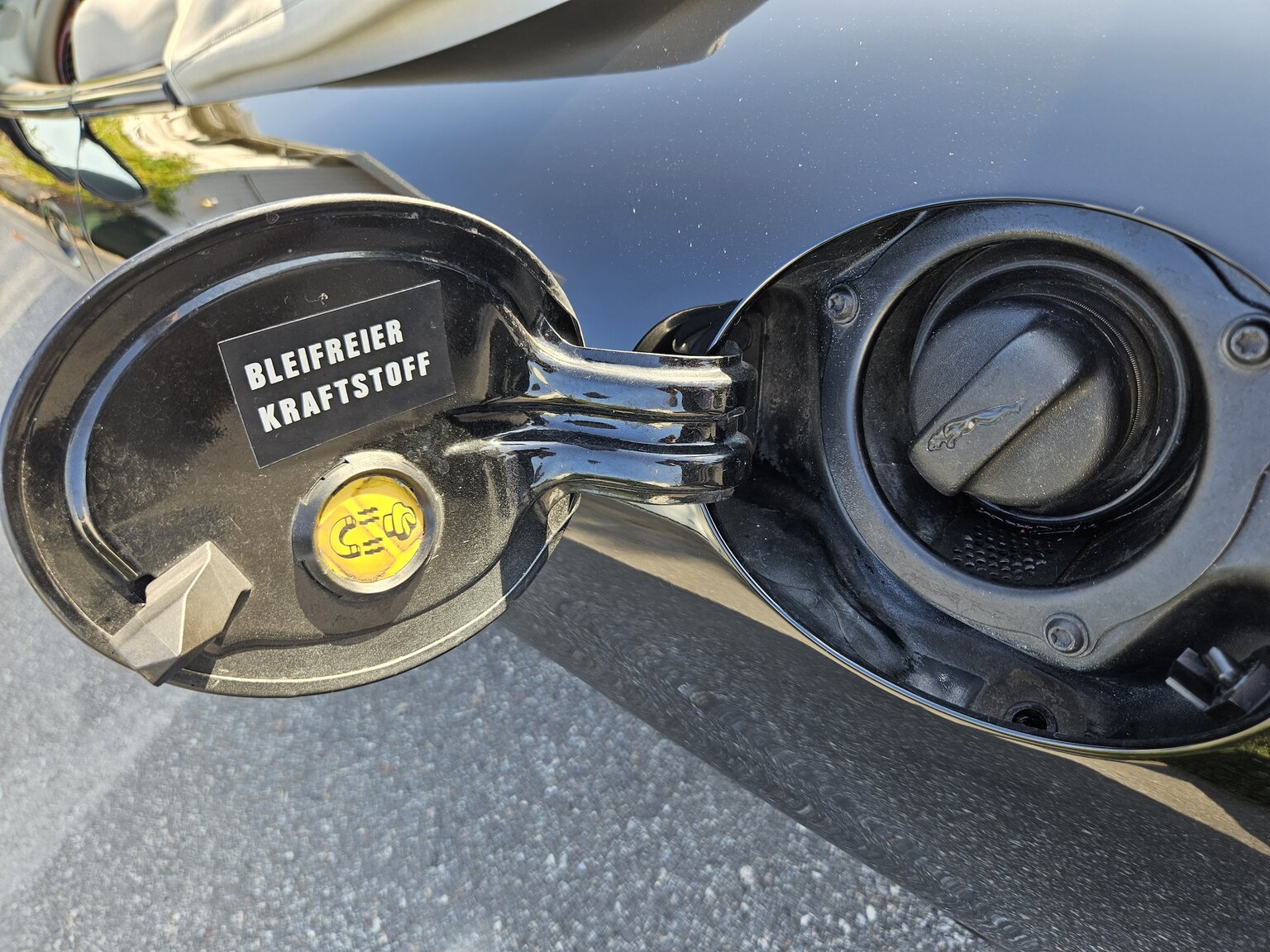 Exteriörbild på 1998 Jaguar XK8 Cabriolet