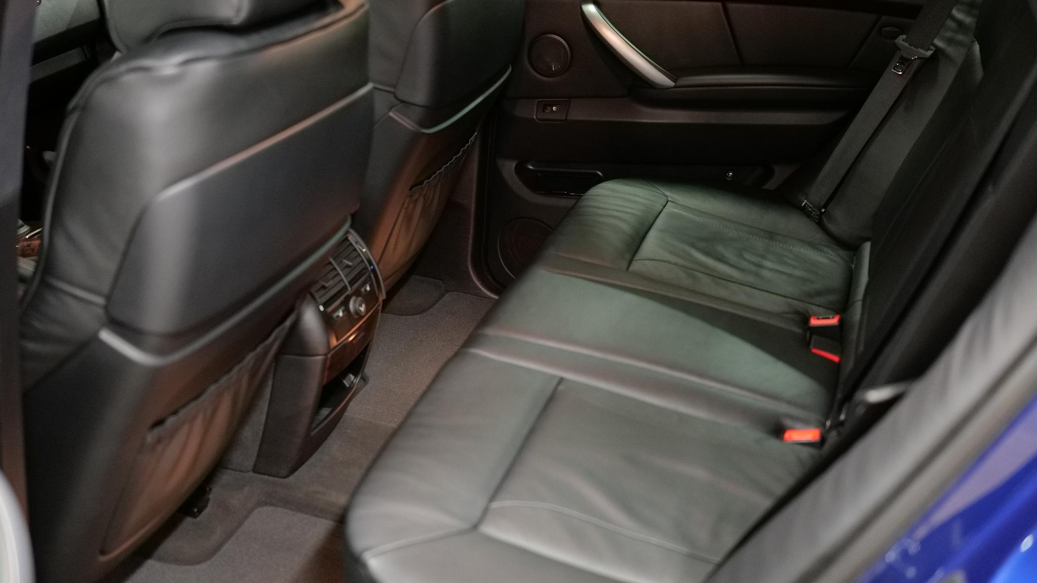 Interiörbild 2005 BMW X5 4,8IS (22)