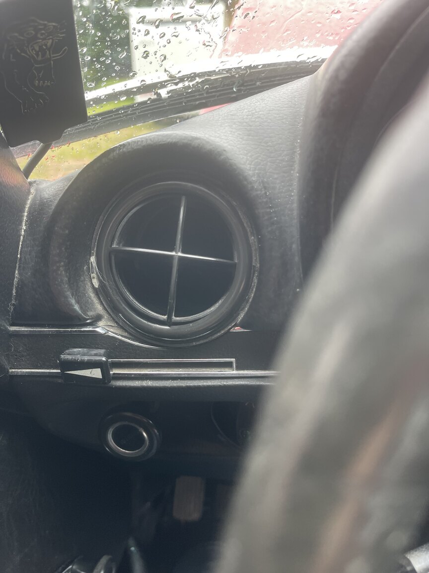 Interiörbild 1973 Mercedes 350 SLC