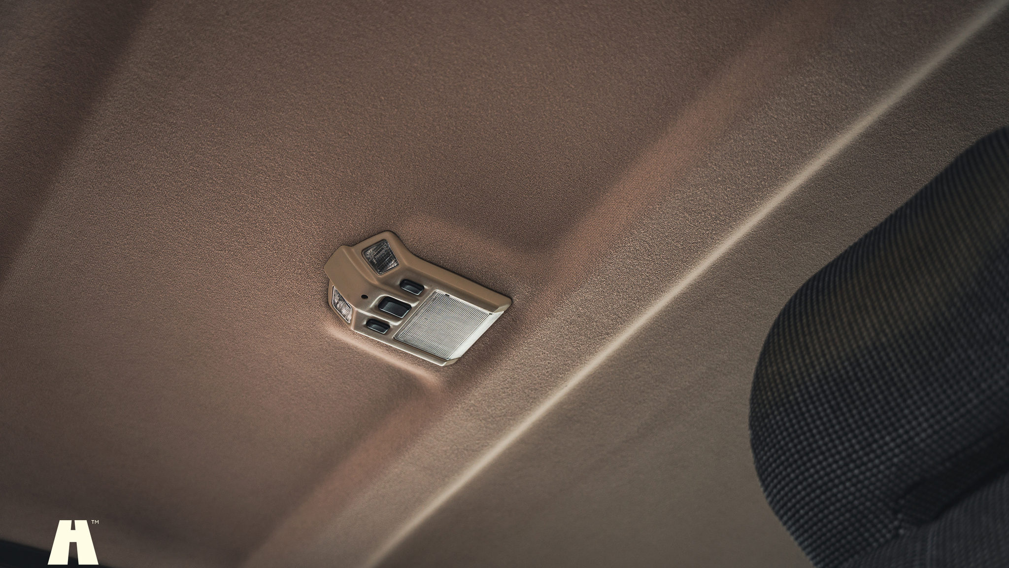 Interior image of 1995 Volvo 940 SE