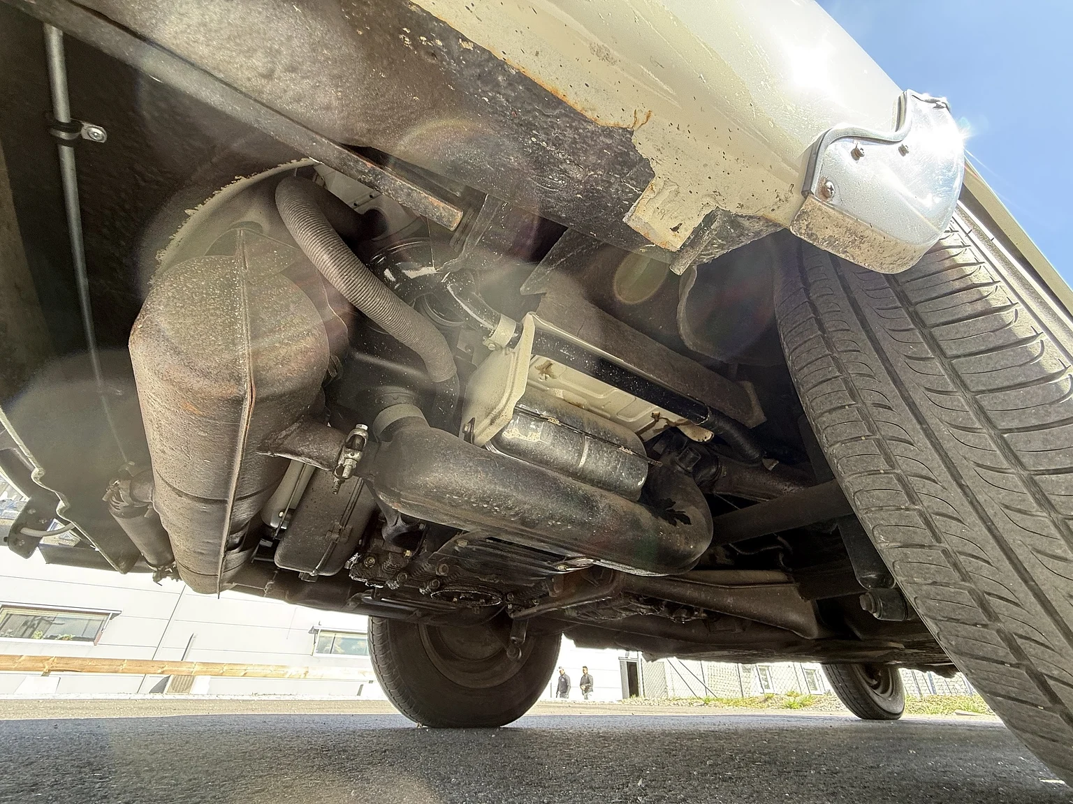 Image of 1965 Volkswagen 1500 Limousine 311 Notchback (47) mechanics
