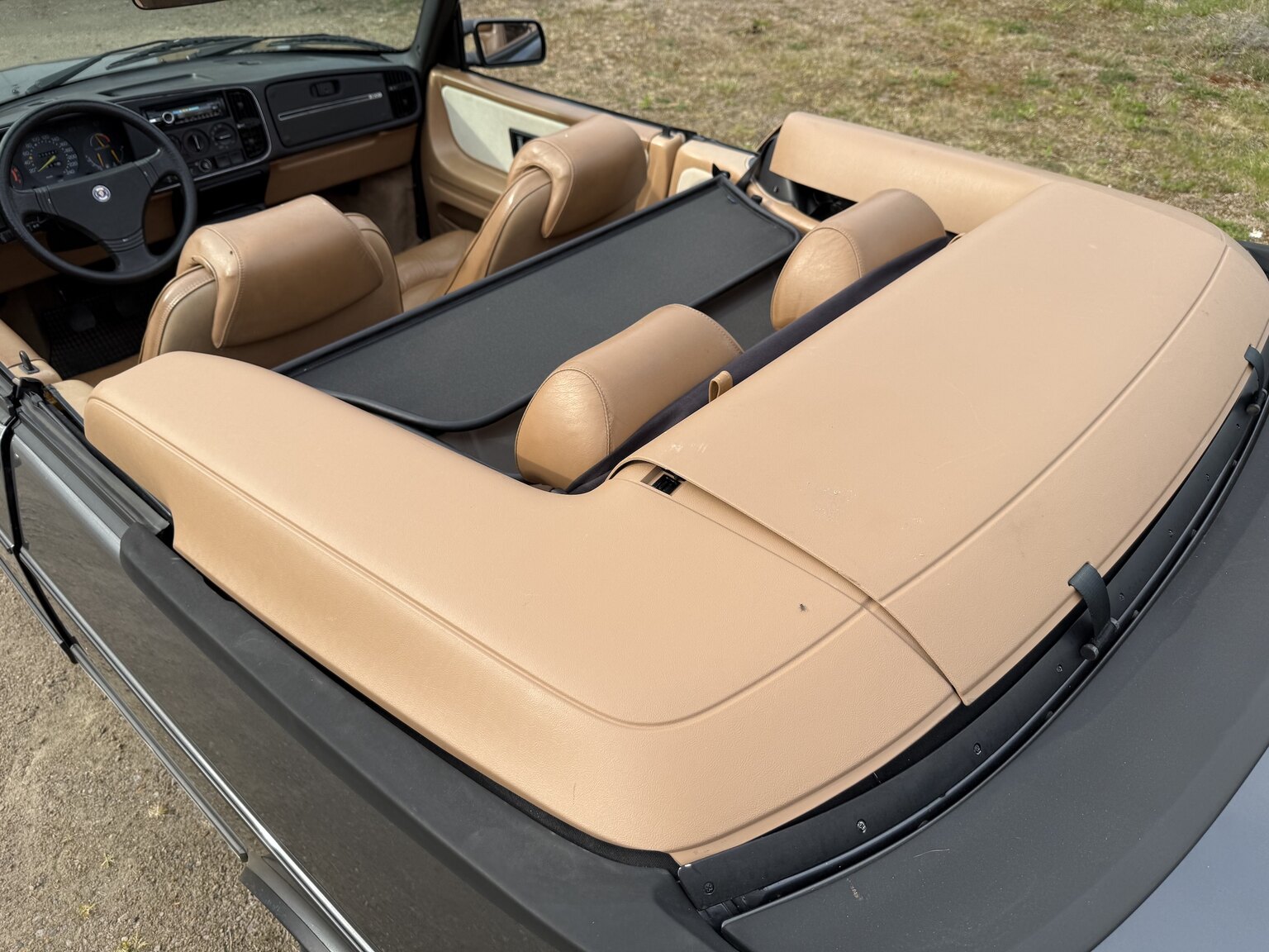 Interior image of 1987 SAAB 900 Cabriolet 2.0 Turbo T16
