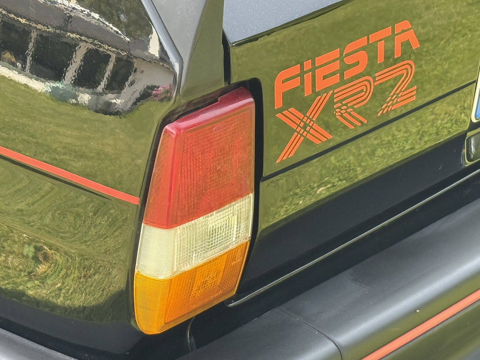 Exteriörbild på 1988 Ford Fiesta XR2