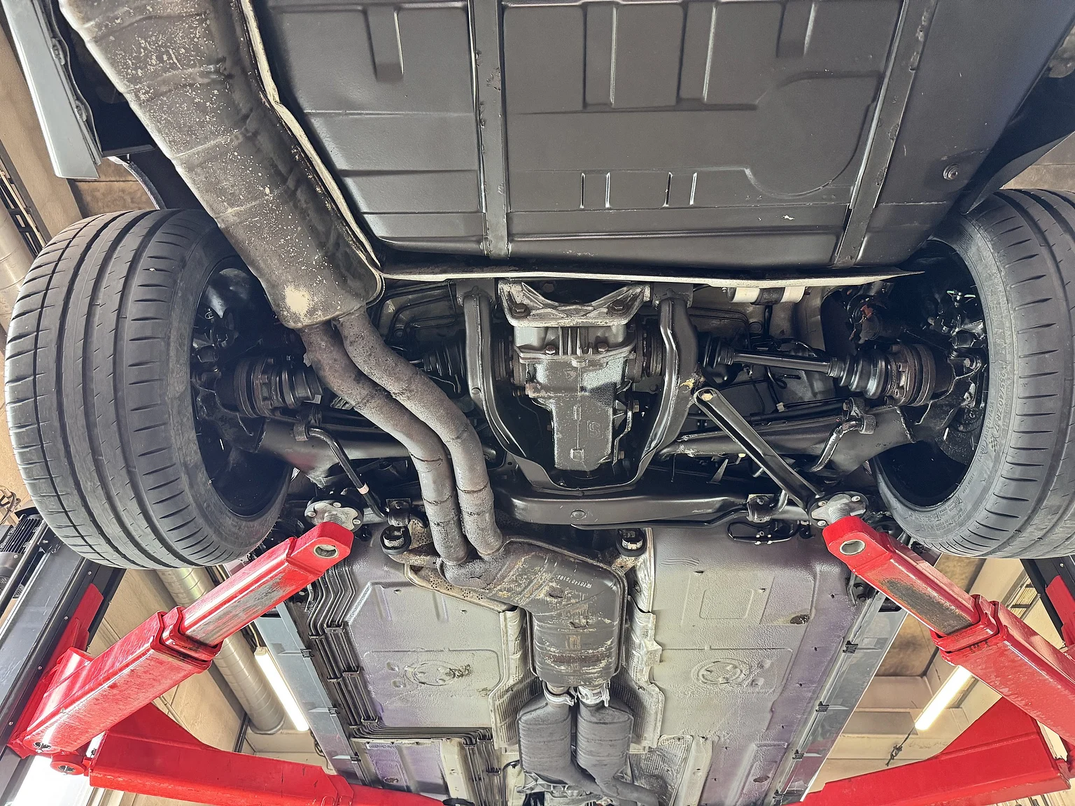 Image of 1993 BMW M5 Touring 3.8 Manual mechanics (37)