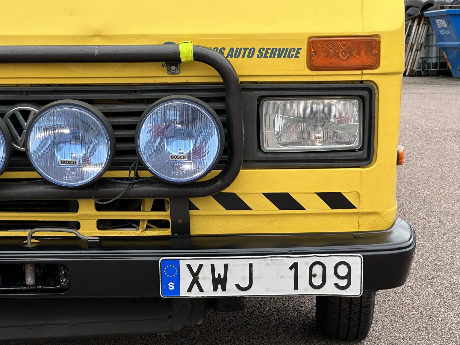 Exterior image of 1981 Volkswagen LT45 biltransport (7)
