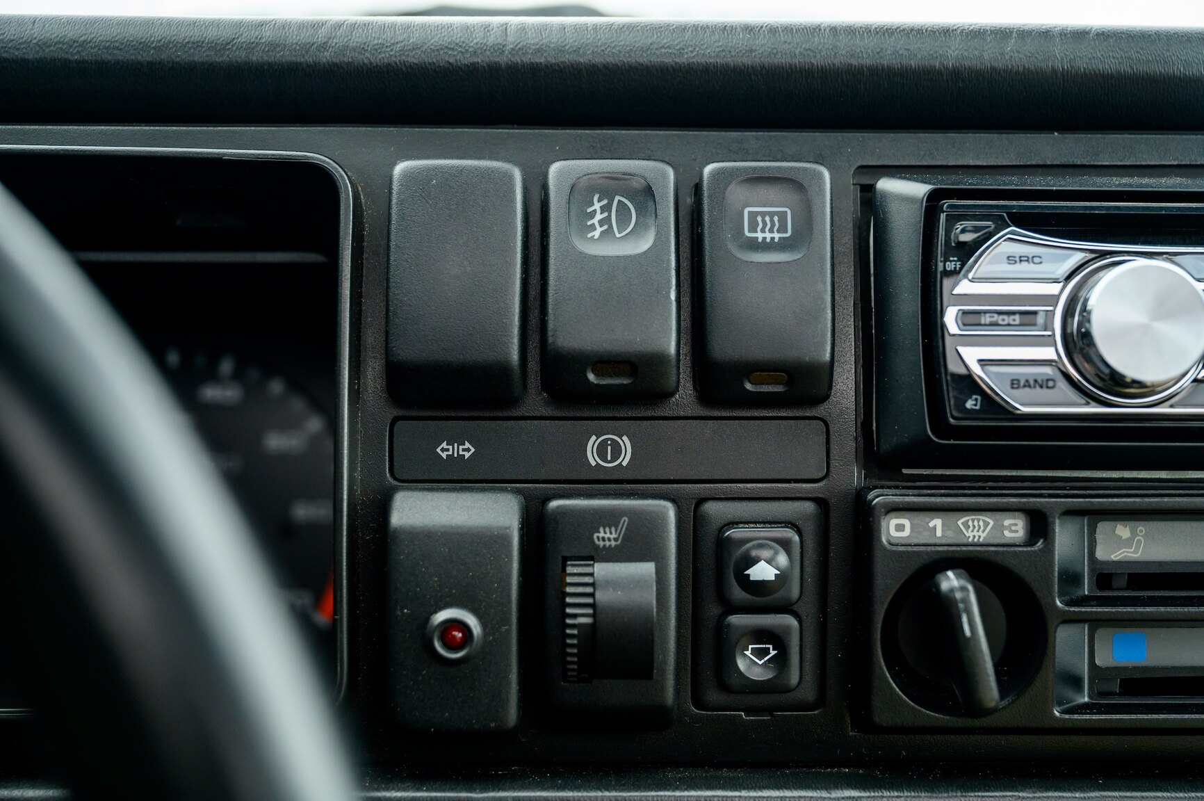 Innenraumfoto von 1991 Volkswagen Golf Country Chrome Edition (8)