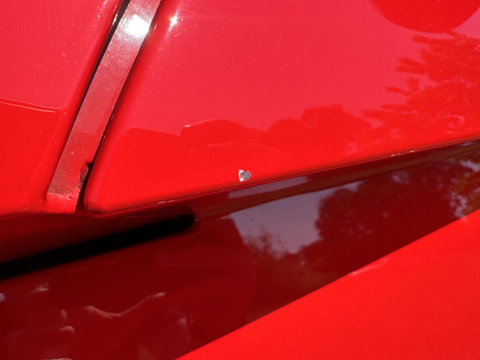 Exterior image of 2004 Dodge Viper SRT-10 (43)