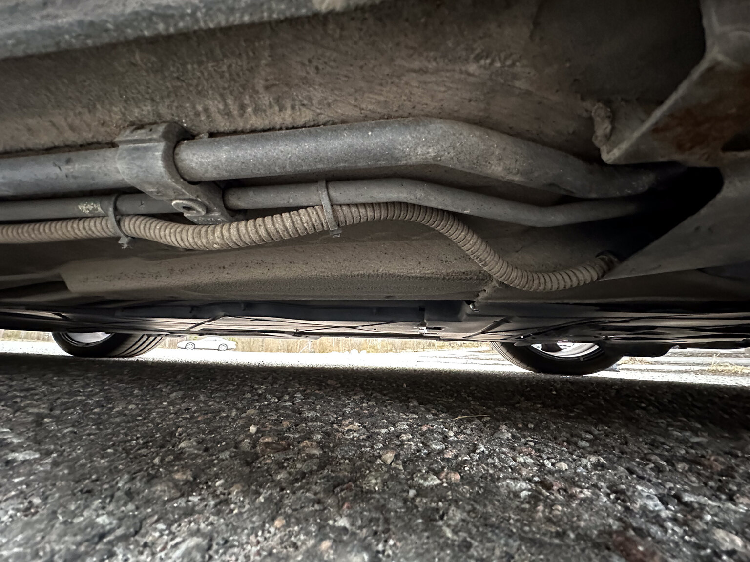 Image of 1999 Porsche 911 Carrera 4 mechanics