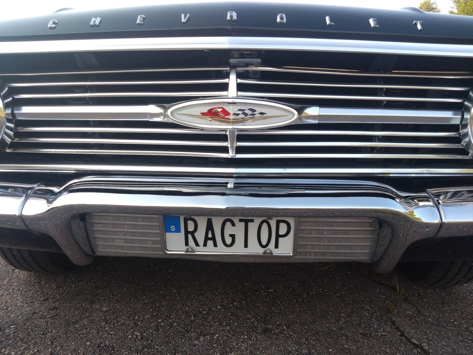 Exteriörbild på 1960 Chevrolet Impala Cabriolet 5.7 V8 Powerglide