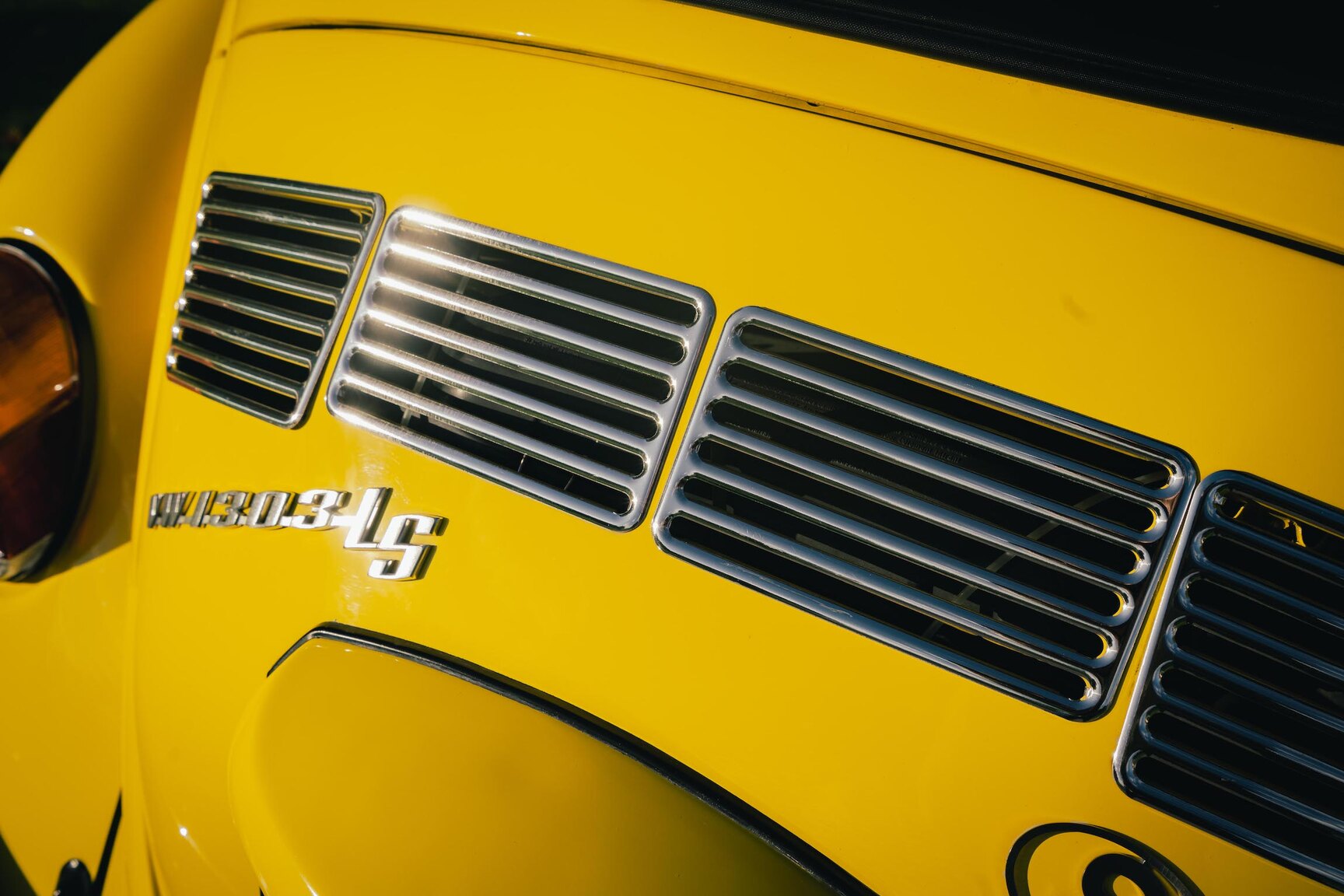 Aussenfoto 1973 Volkswagen Bubbla Karmann 1303 LS (42)