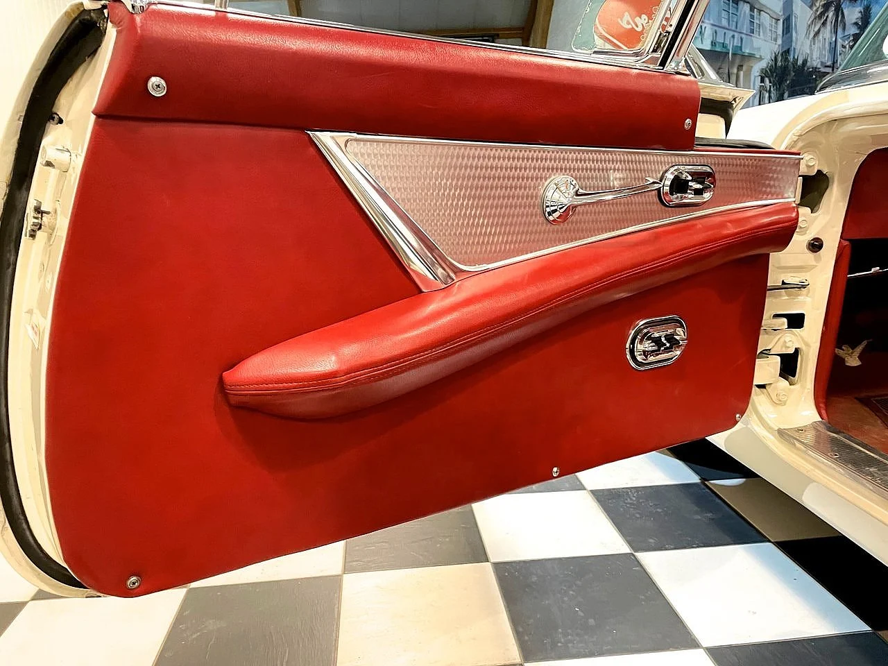 Bild von 1956 Ford Thunderbird (23)