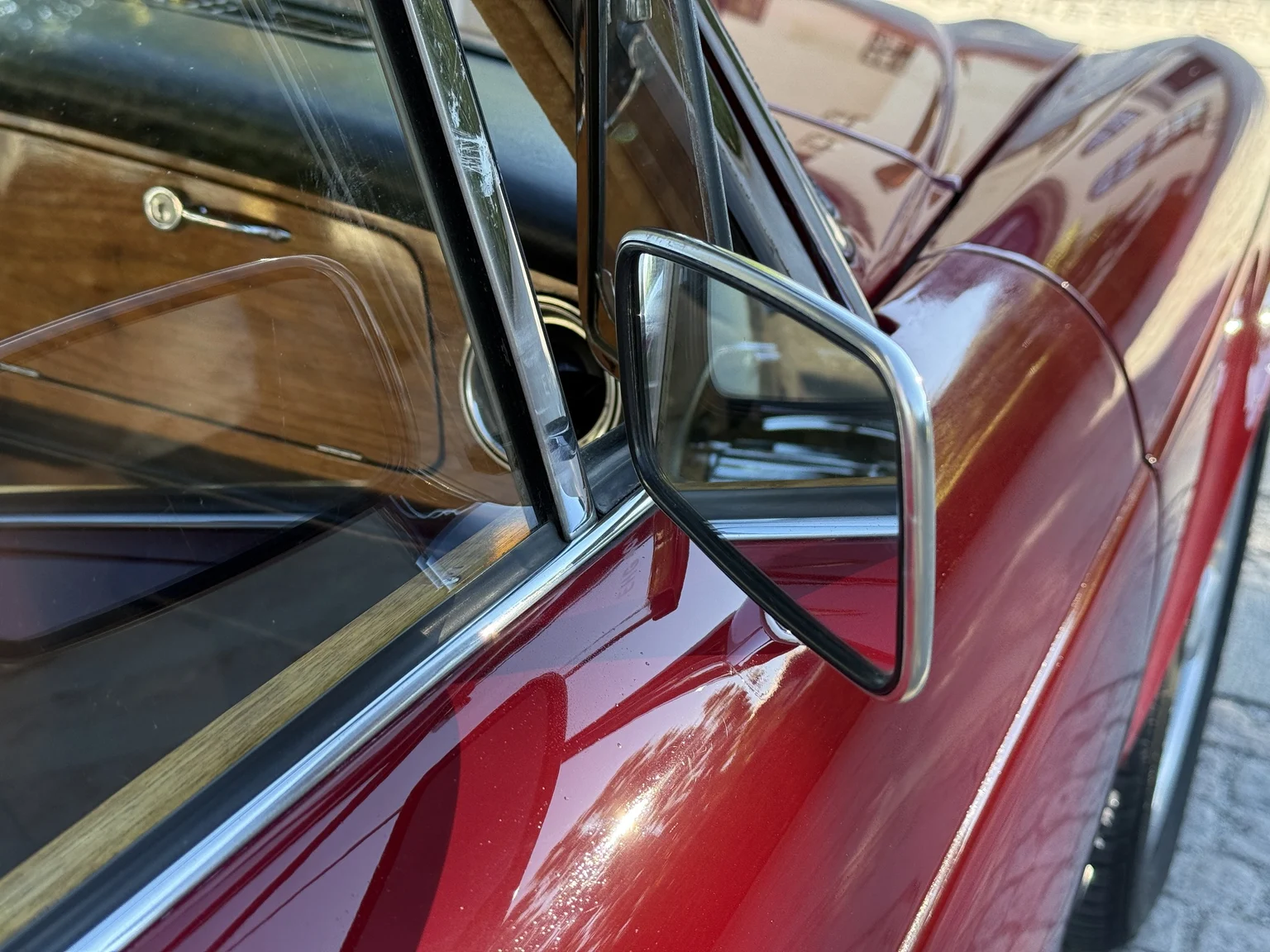 Exteriörbild på 1970 Jaguar XJ12 Performance (50)