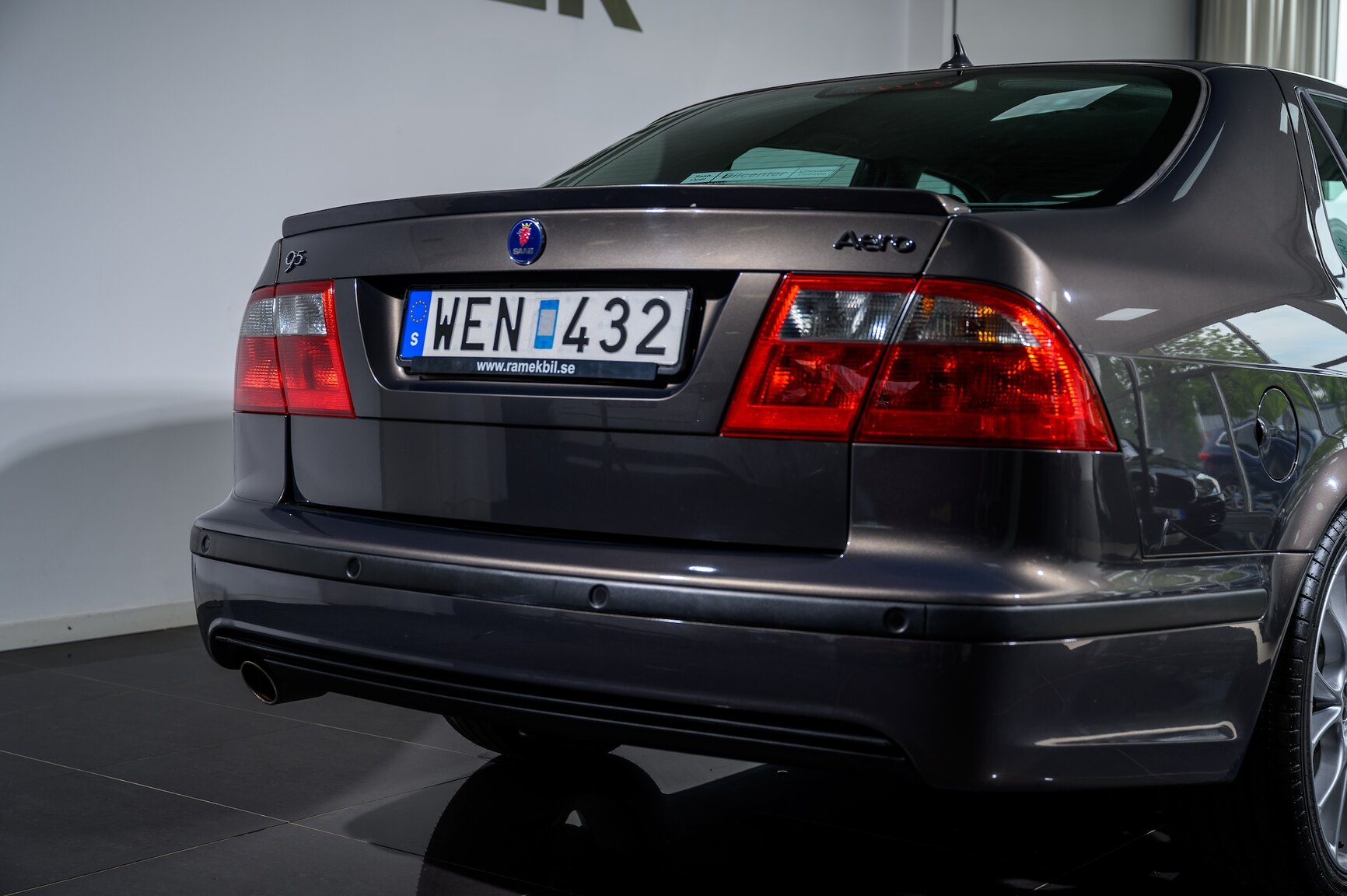 Exterior image of 2005 SAAB 9-5 Aero (15)