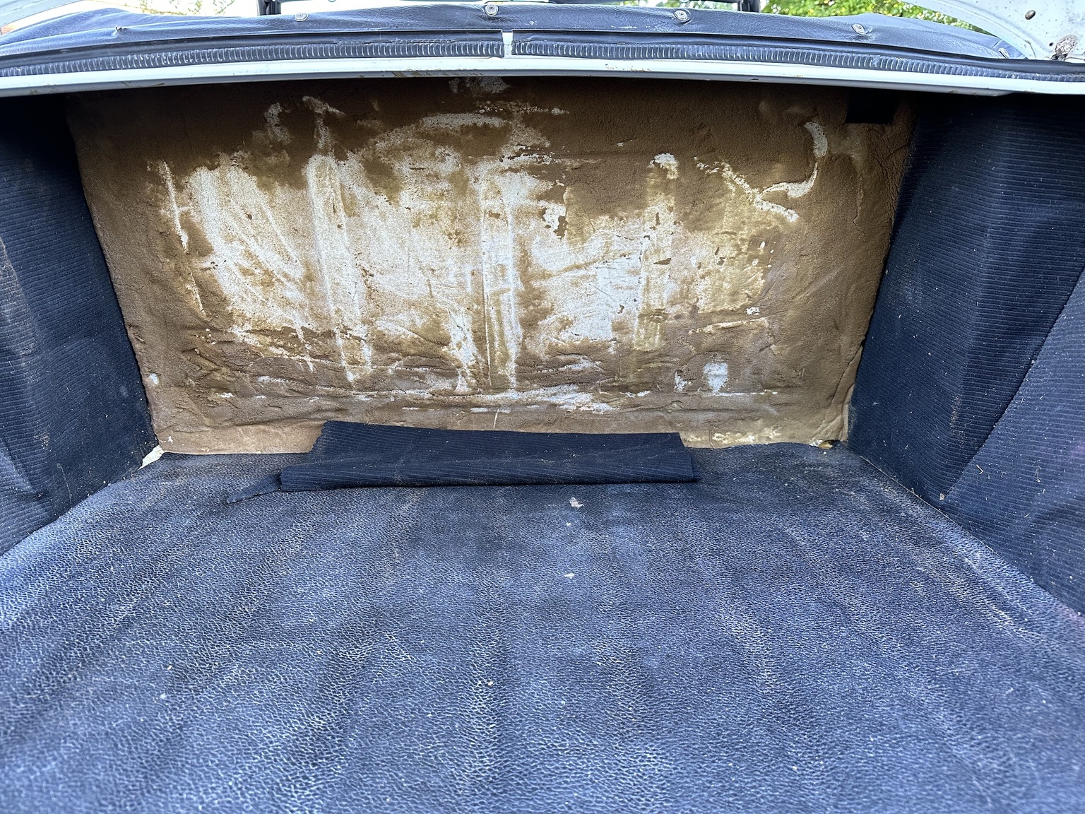 Interior image of 1970 Peugeot 304 Cabriolet