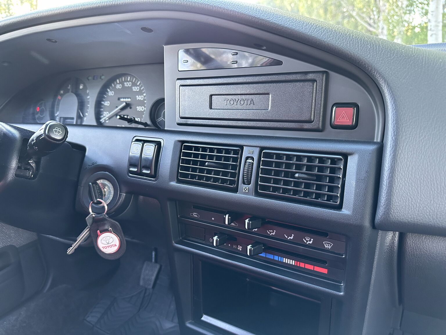 Interior image of 1991 Toyota Corolla 1300 XLI