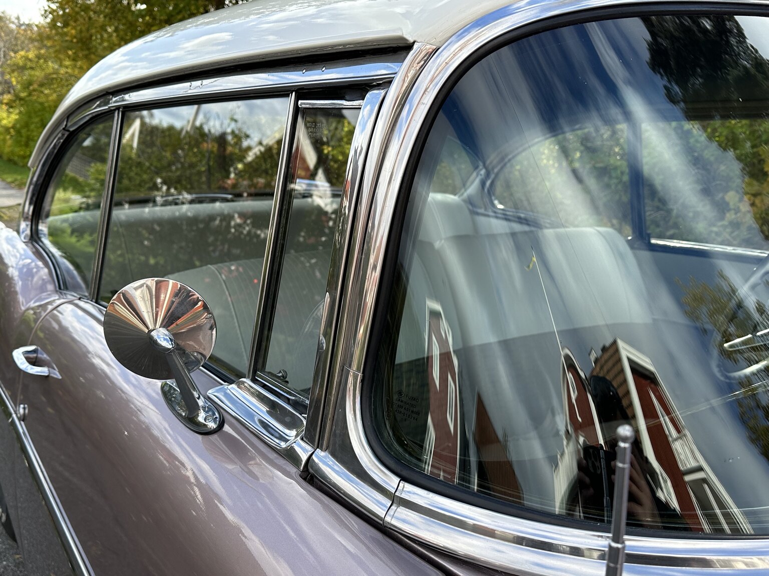 Aussenfoto 1957 Chevrolet Two-Ten Restomod (48)