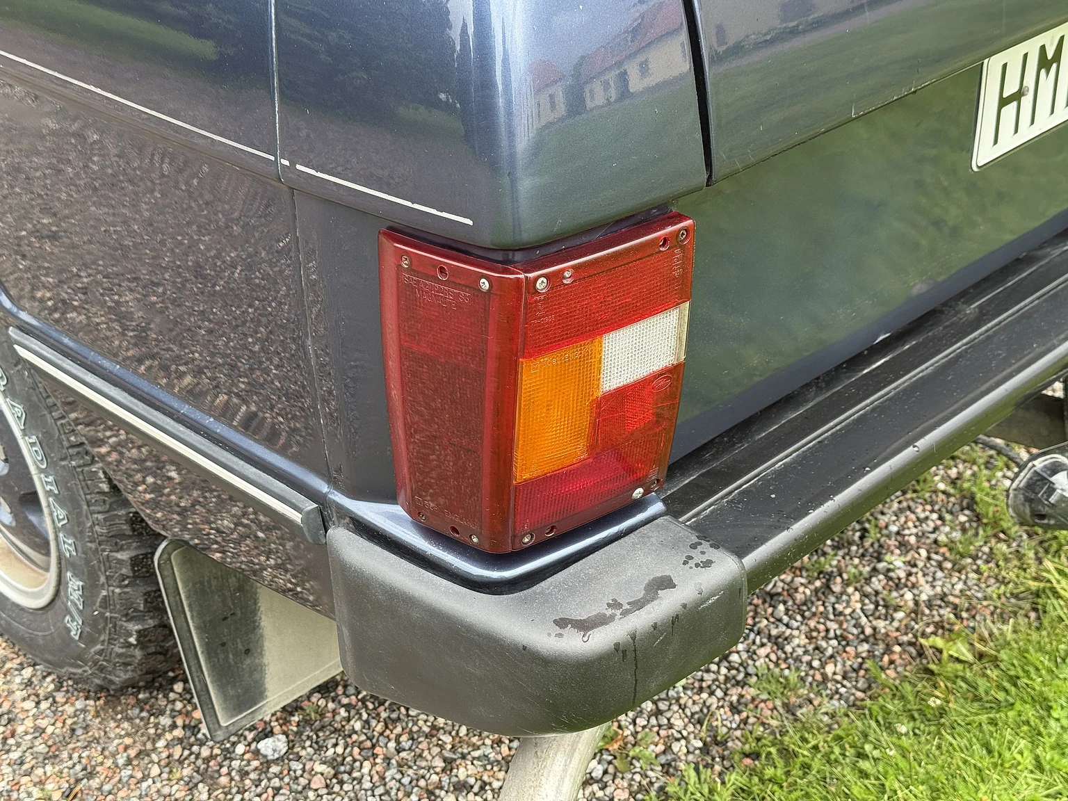 Exterior image of 1990 Range Rover Vogue SE 3.9 (16)