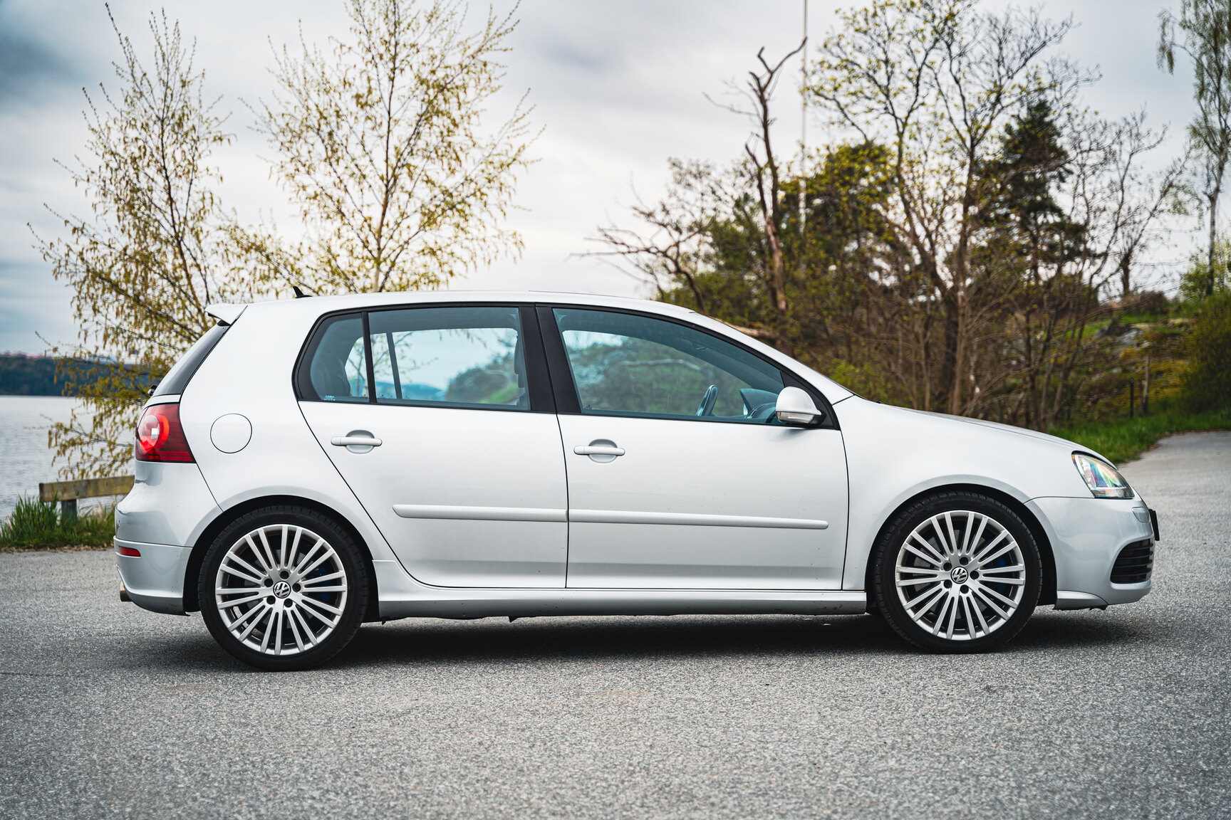 Aussenfoto 2007 Volkswagen Golf R32 (4)