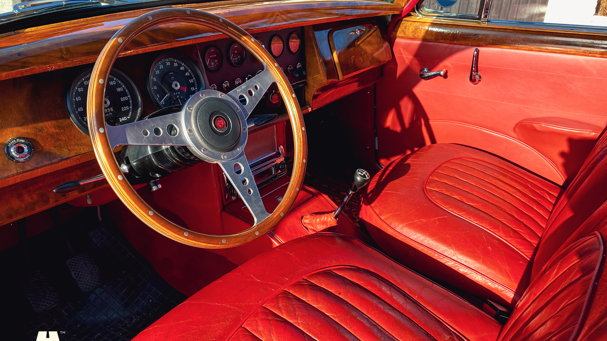 Interiörbild 1961 Jaguar Mark 2