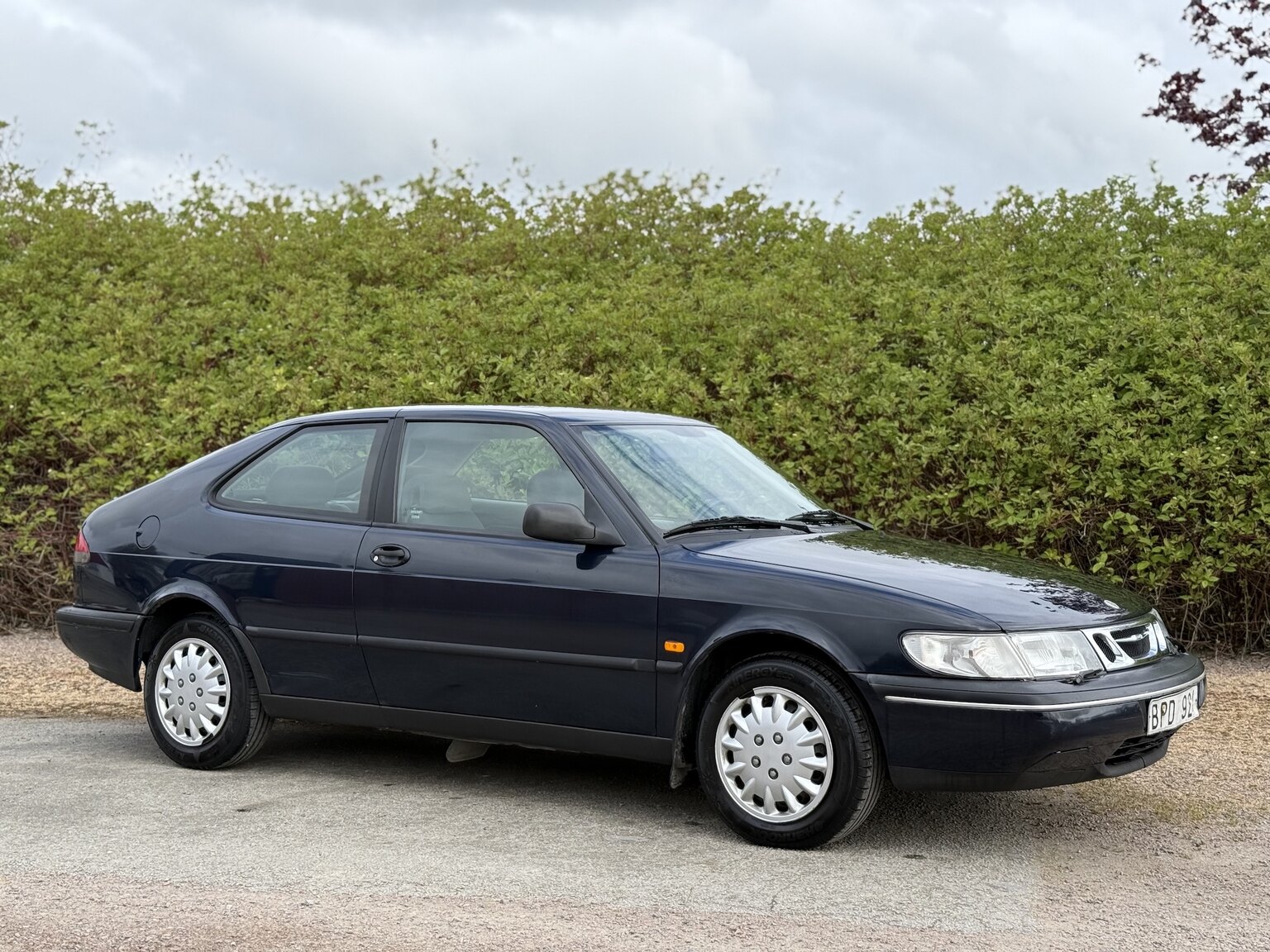Exteriörbild på 1997 SAAB 900