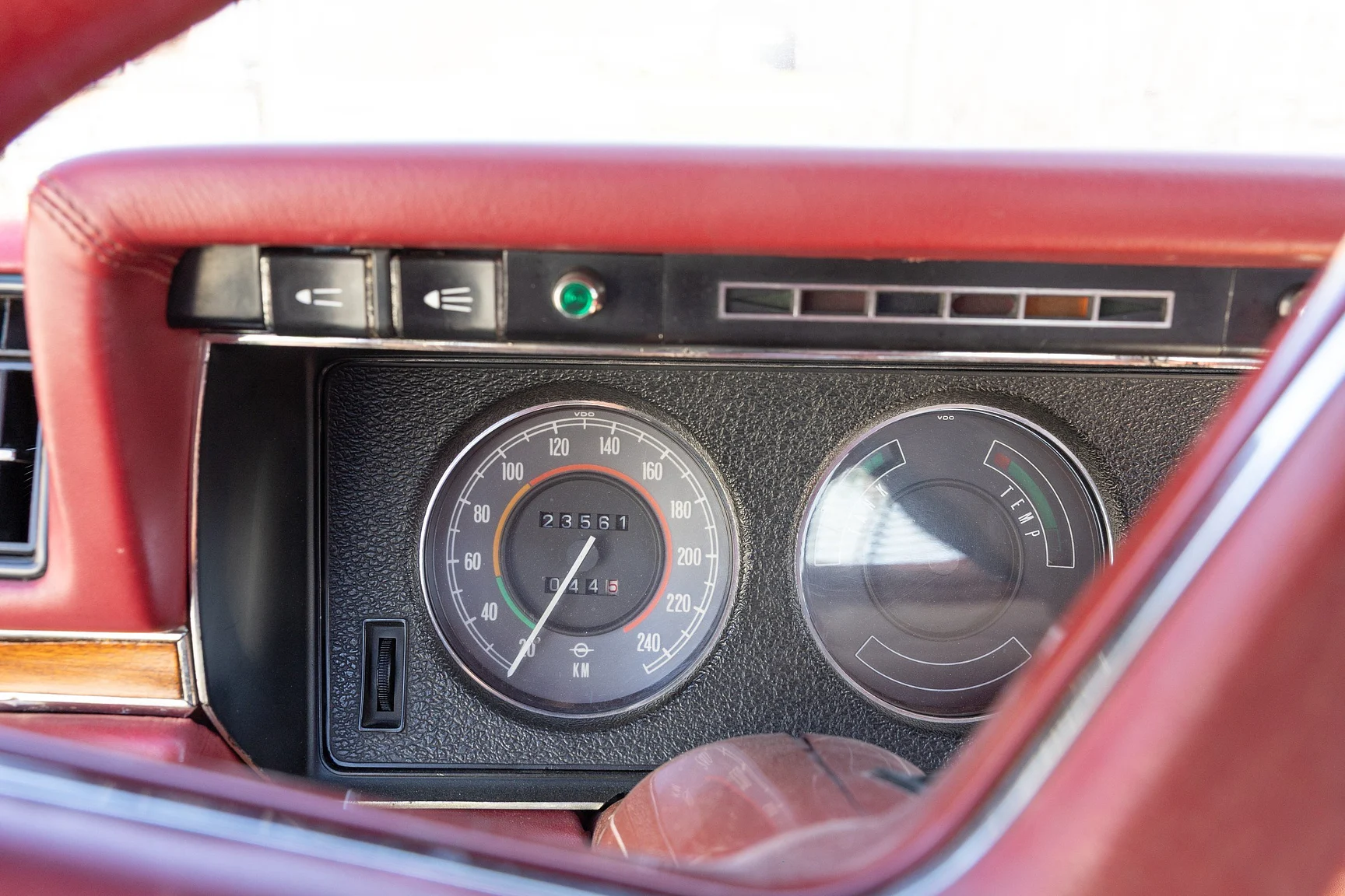 Interior image of 1970 Opel Admiral Admiral (17)