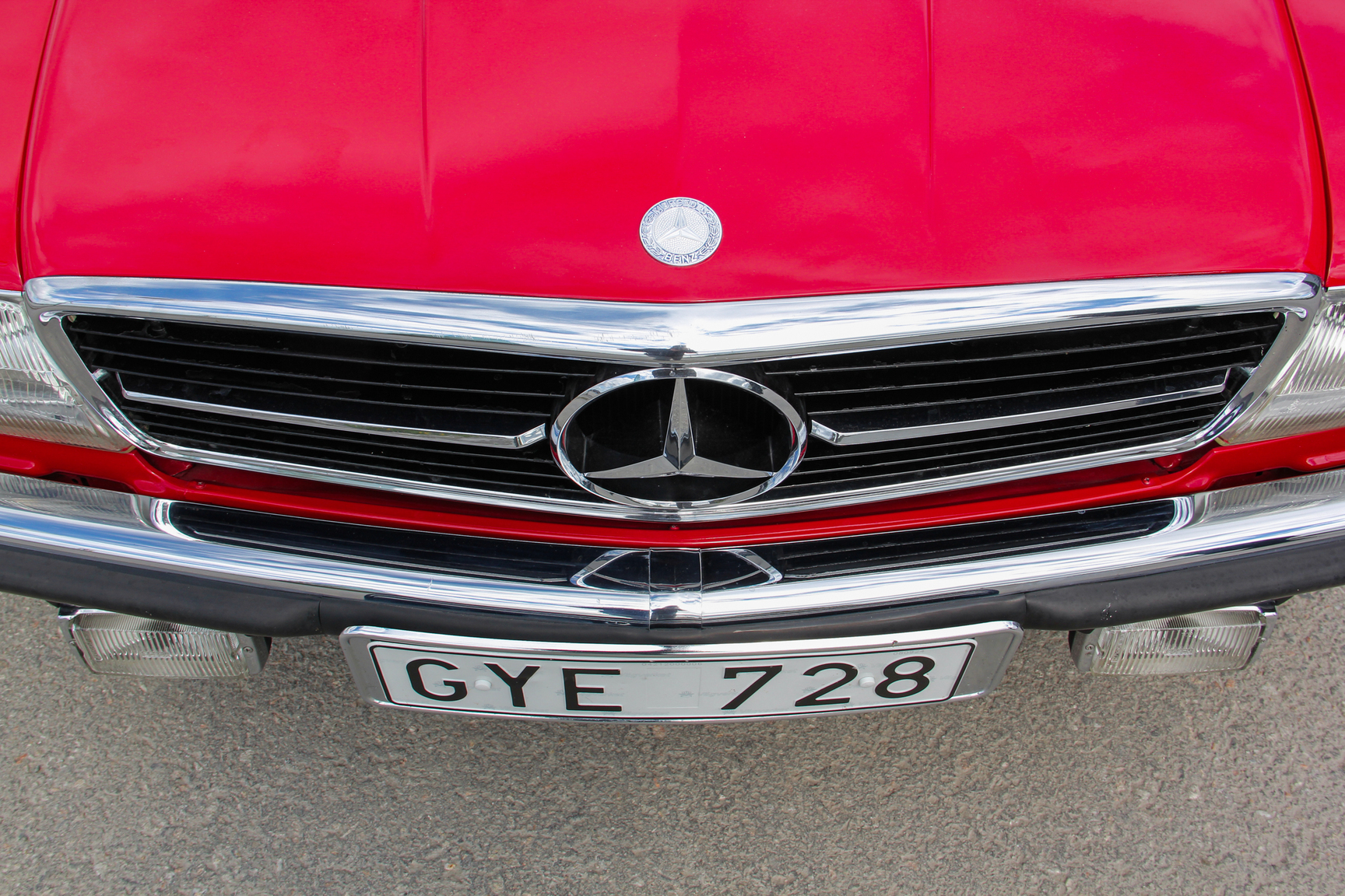 Exteriörbild på 1975 Mercedes-Benz 280 SL (61)