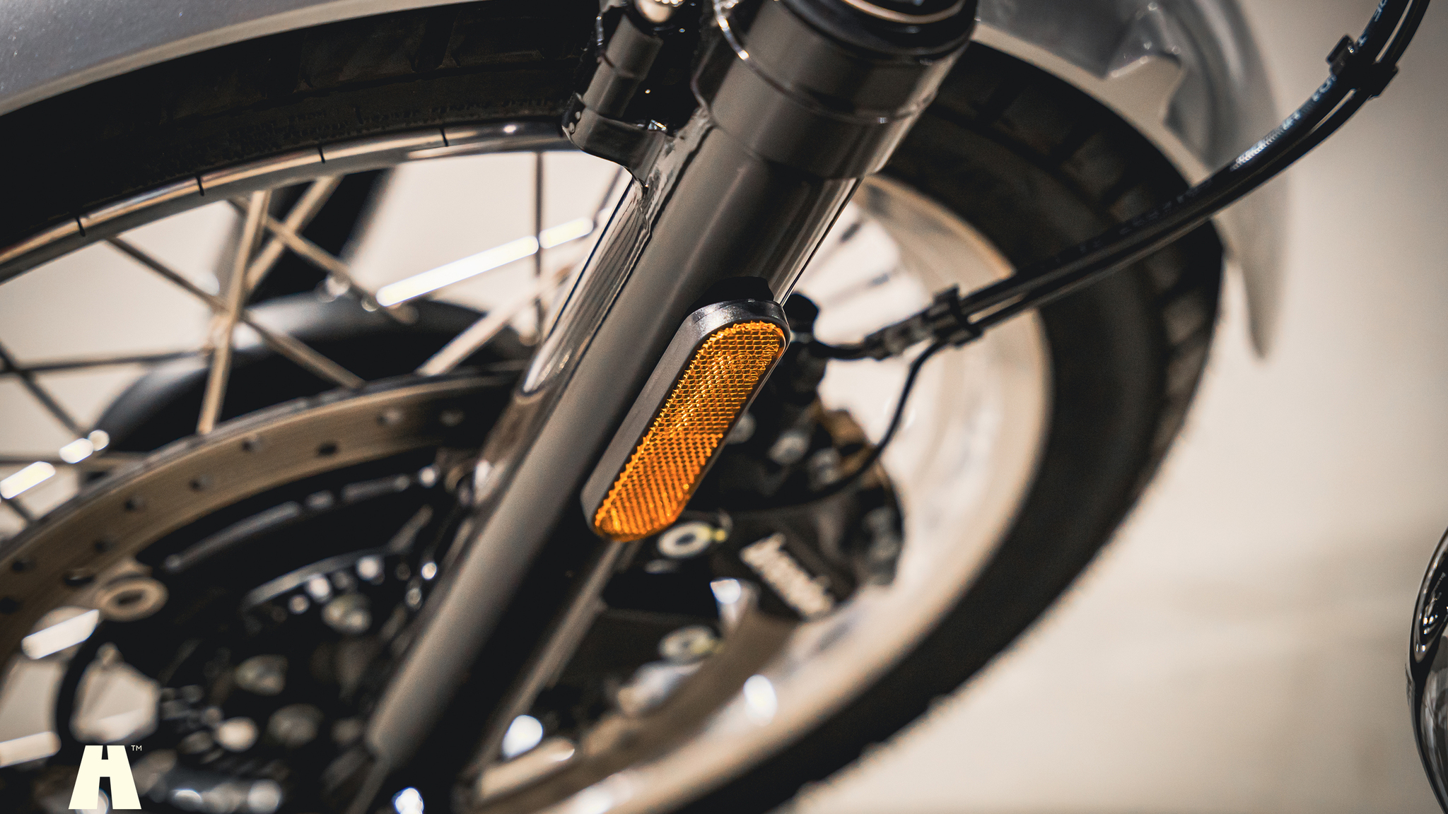 Exterior image of 2020 Moto Guzzi V7 III Special