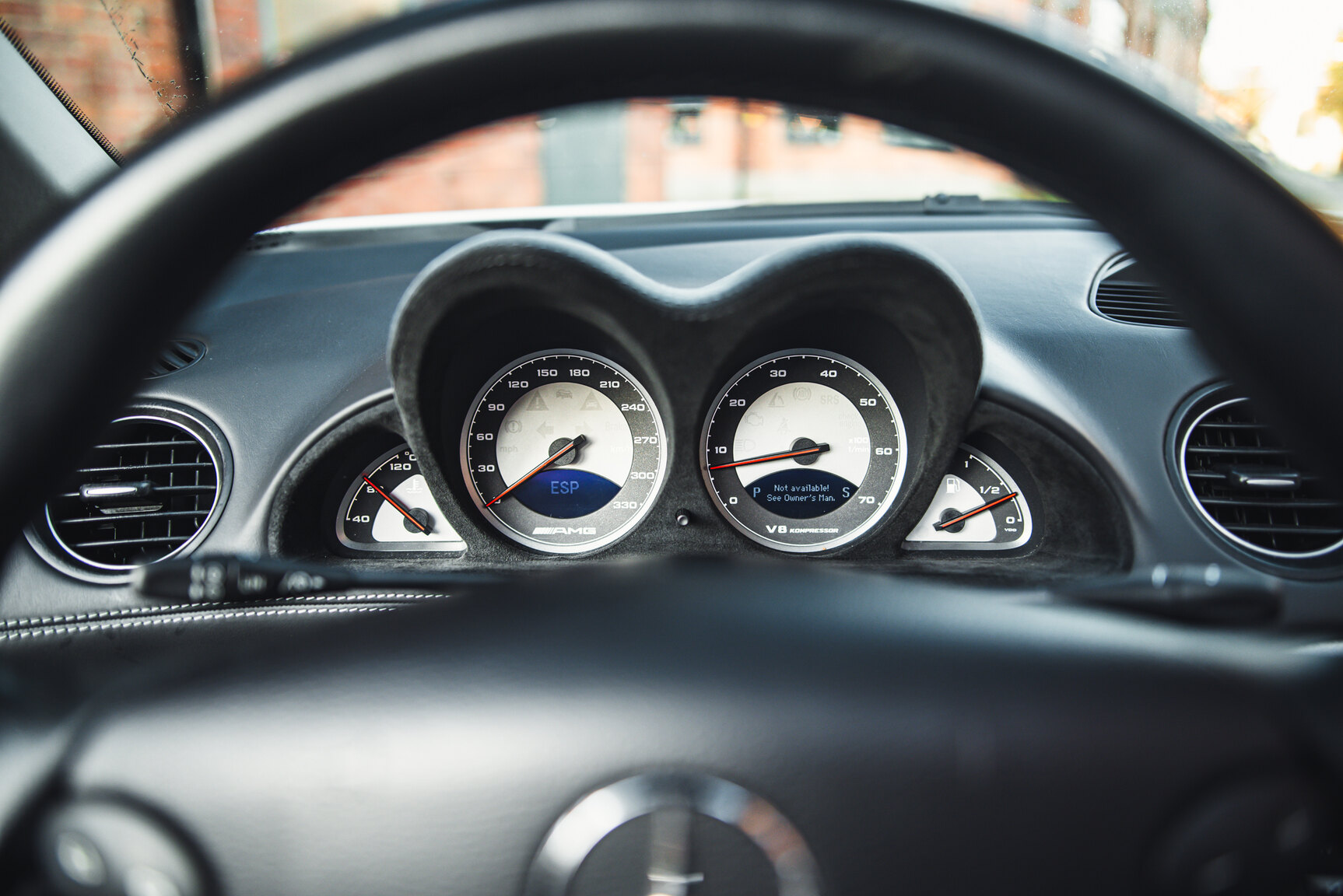 Interiörbild 2003 Mercedes-Benz SL 55 AMG