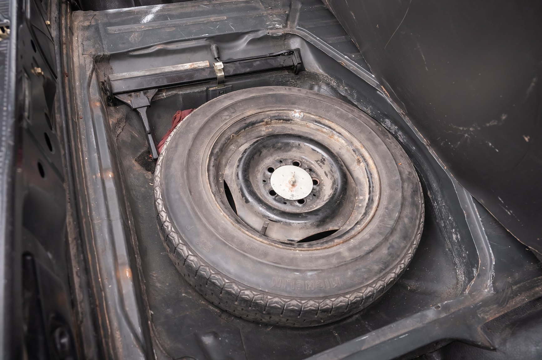 Innenraumfoto von 1985 Mercedes-Benz 200 Automatic