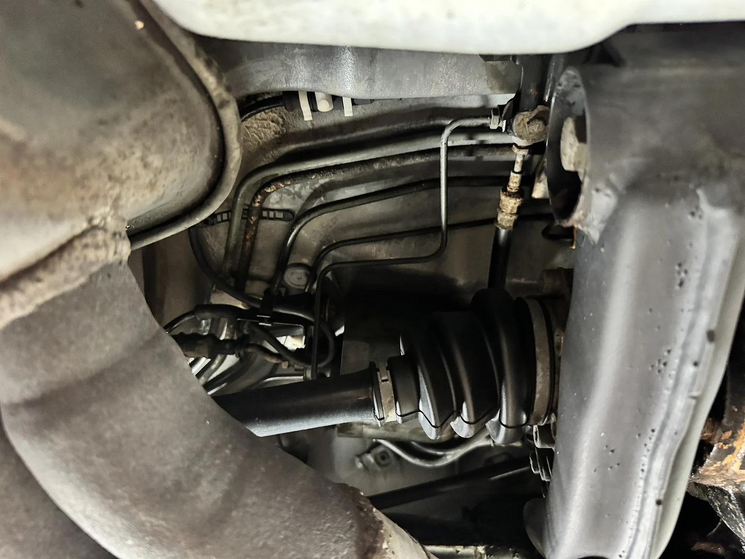 Image of 1993 BMW E34 M5 Touring  mechanics (47)