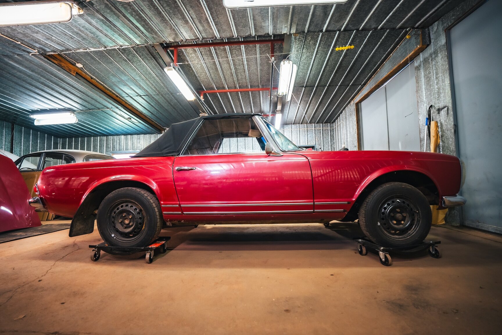 Exterior image of 1966 Mercedes-Benz 230 SL 