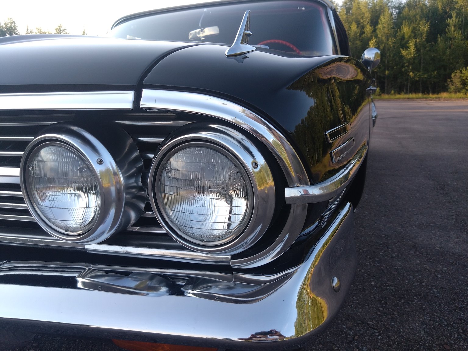 Exterior image of 1960 Chevrolet Impala Cabriolet 5.7 V8 Powerglide