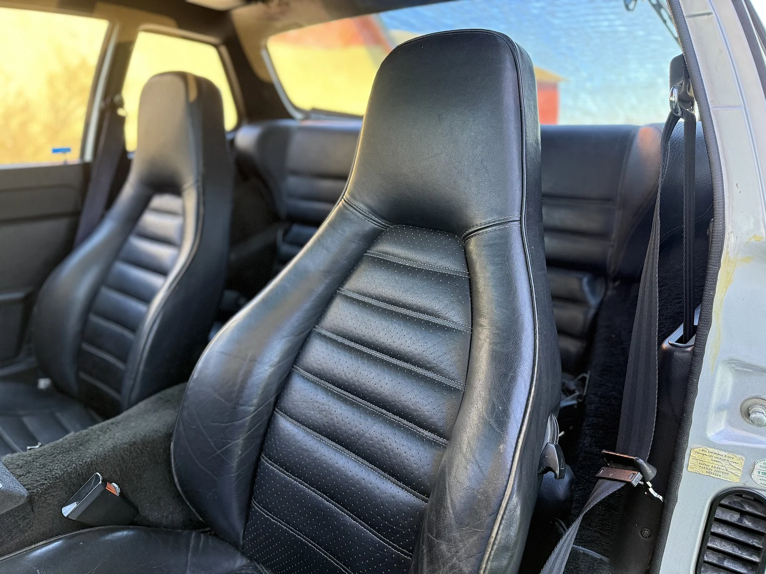 Interior image of 1979 Porsche 924  (7)