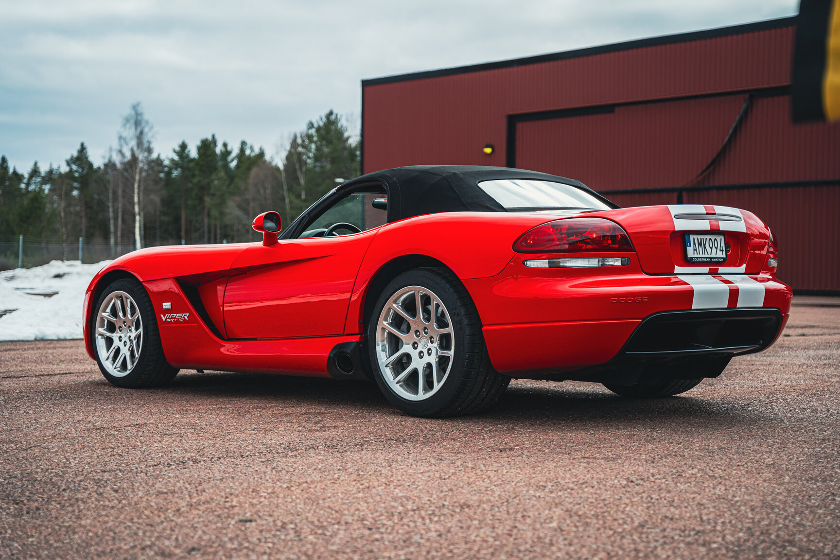 Exteriörbild på 2003 Dodge Viper SRT-10