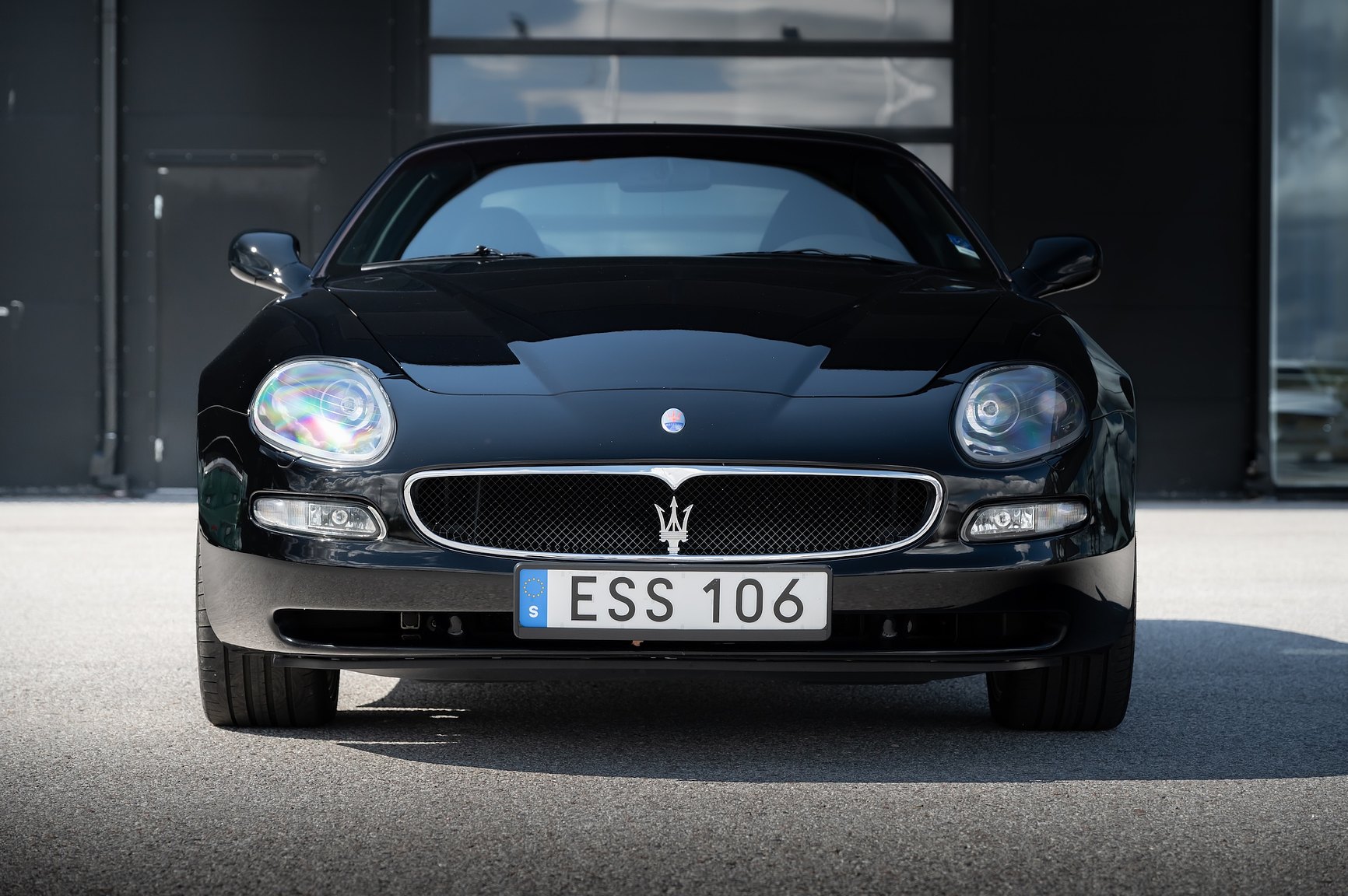 Exterior image of 2004 Maserati Coupé 4.2 V8 Cambiocorsa