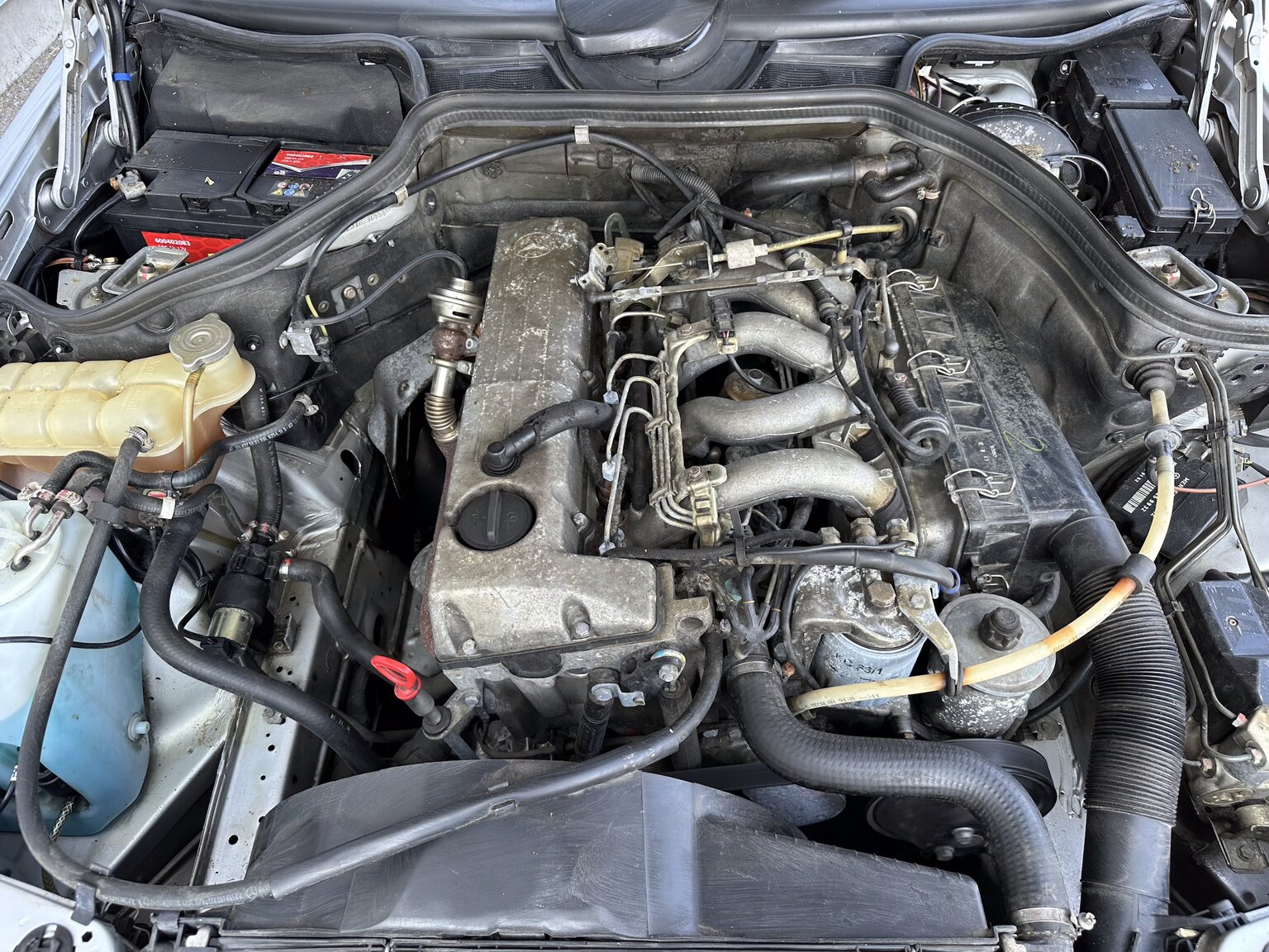 Image of 1992 Mercedes-Benz 250D mechanics