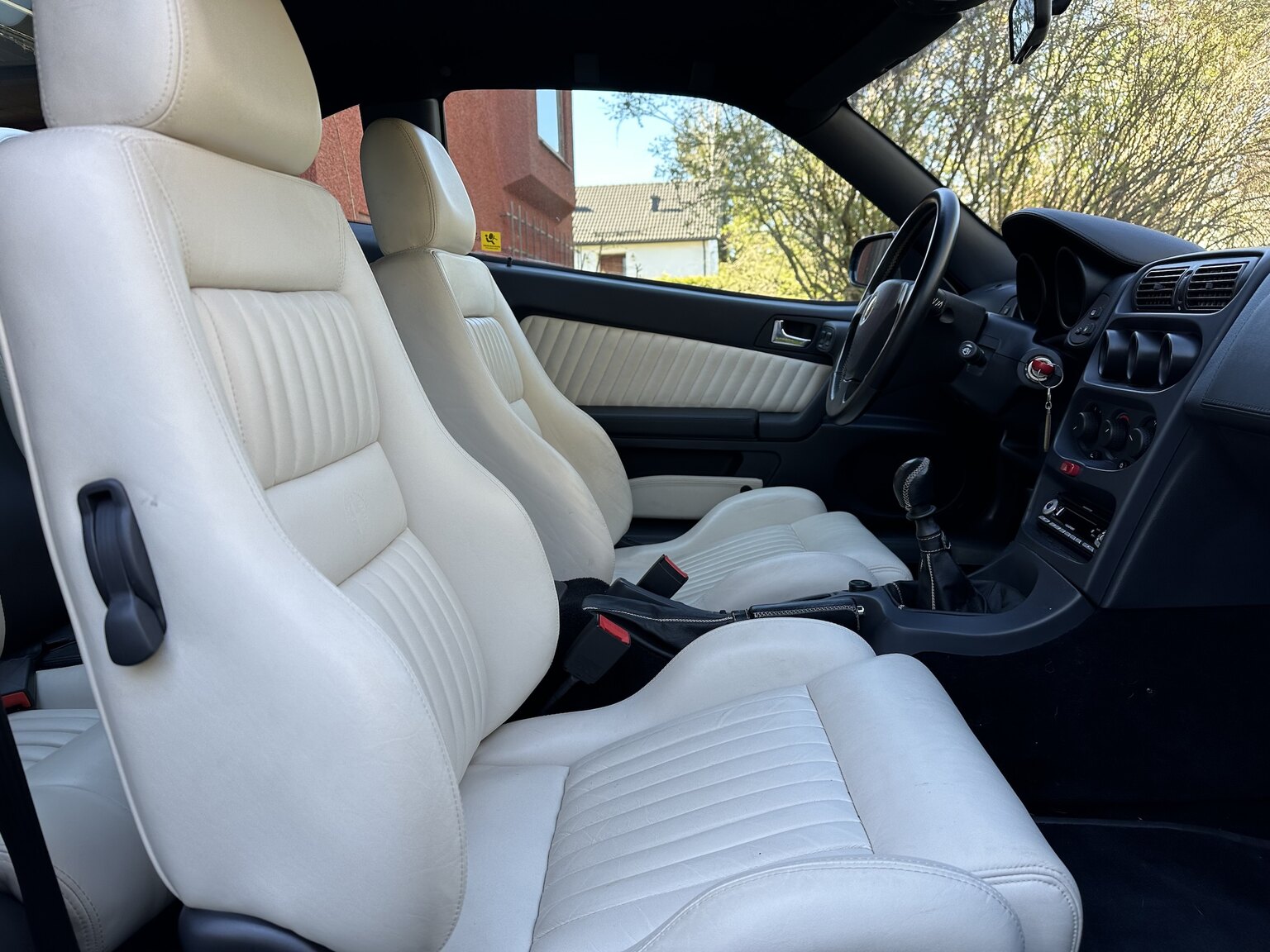 Innenraumfoto von 1997 Alfa Romeo GTV 3.0