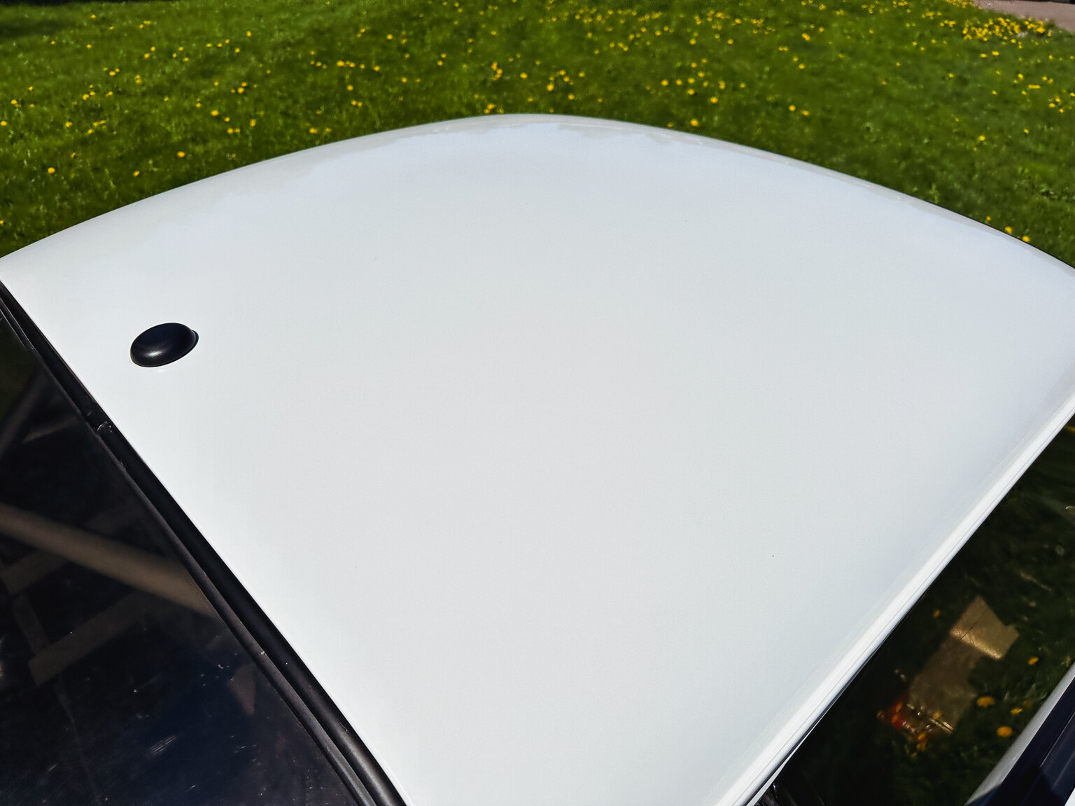Exteriörbild på 1971 Porsche 911 RSR Tribute