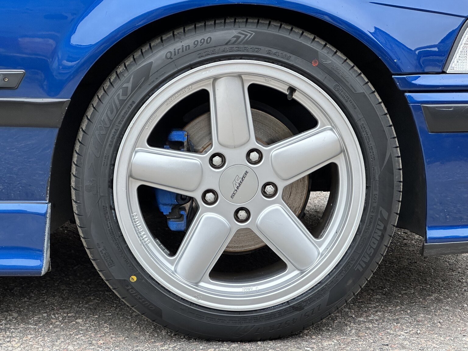 Exteriörbild på 1996 BMW 328i Coupé E36 M-Sport