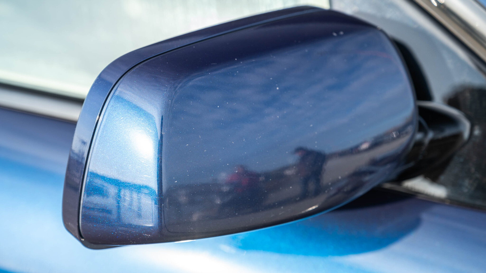 Exterior image of 2008 BMW 635d  (17)